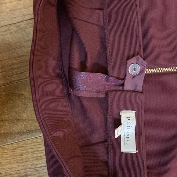 Burgundy pencil skirt - Picture 4 of 4